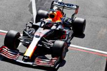 Max Verstappen (NLD)红牛赛车RB16B。